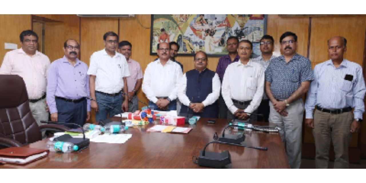 Trident and ICAR-NINFET Explore Fibre Textile Partnership
